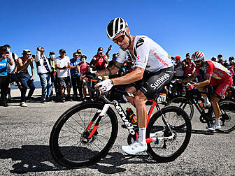 Top 10 again for Roche as Benn...